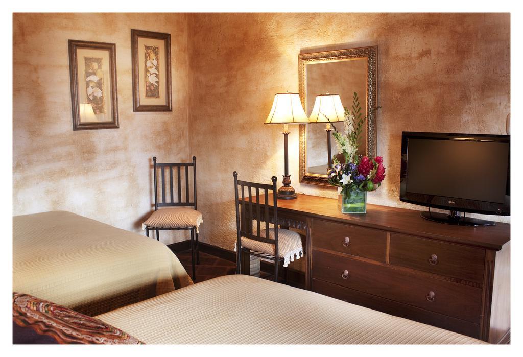 Hotel Meson De Maria 3*